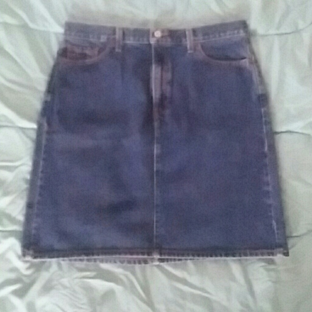 Levi jeans skirt size 14 regular